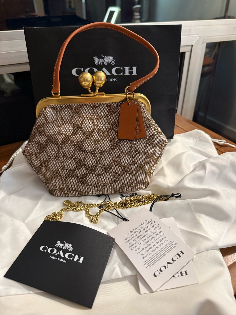 NWT Coach Tan Crystal Signature Frame KissLock 16Clutch with Gold Tone Hardware